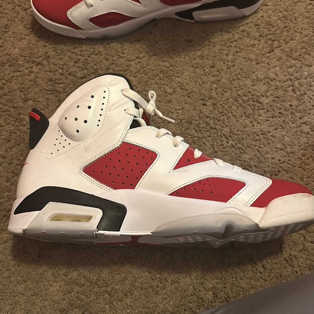 Sneaker - Picture 3 of 9